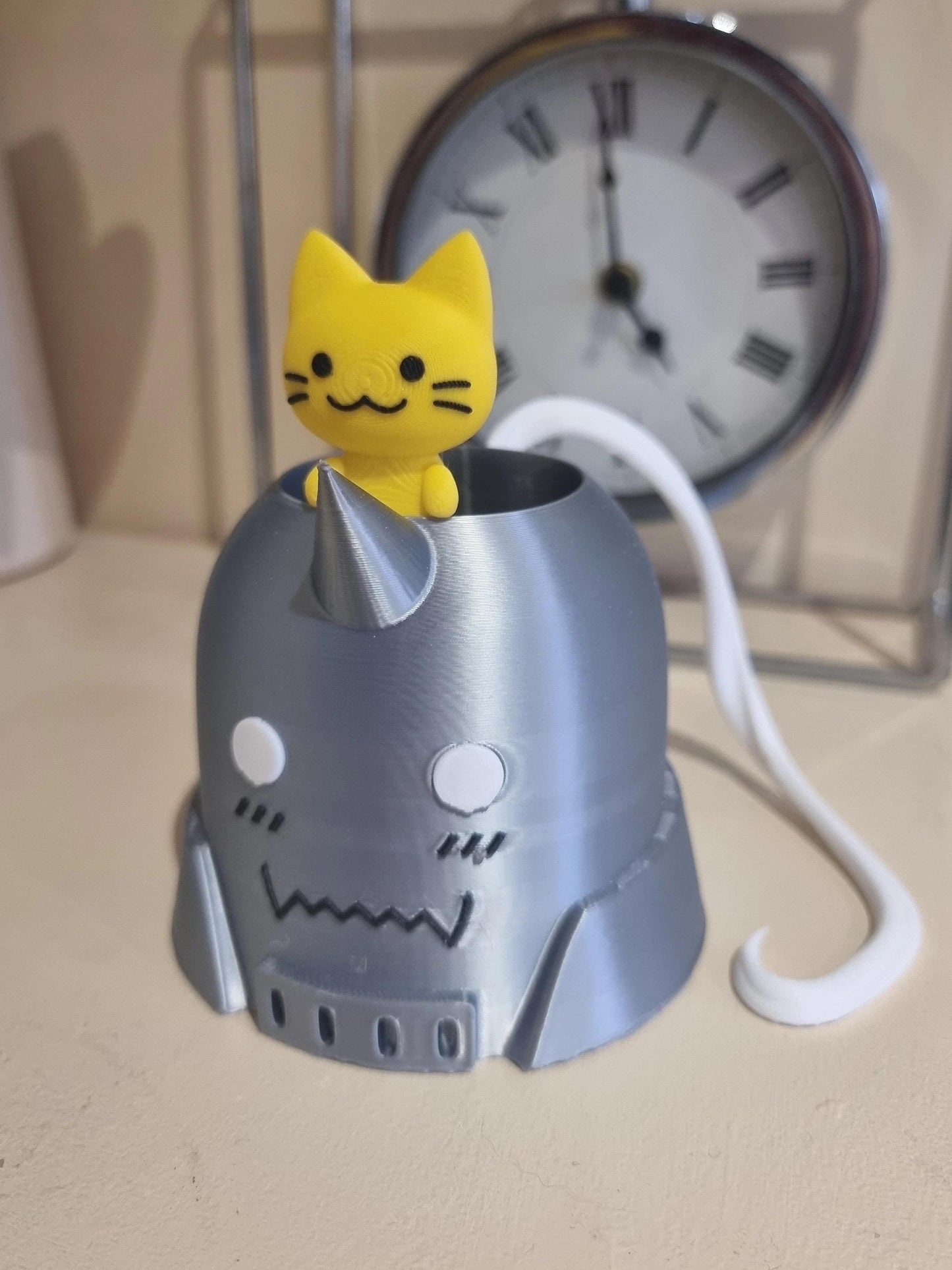 Anime Helmet Cat Plant Pot - Set Flower Succulent Planters Pen Holder Cats Armour Desk Tidy Coaster