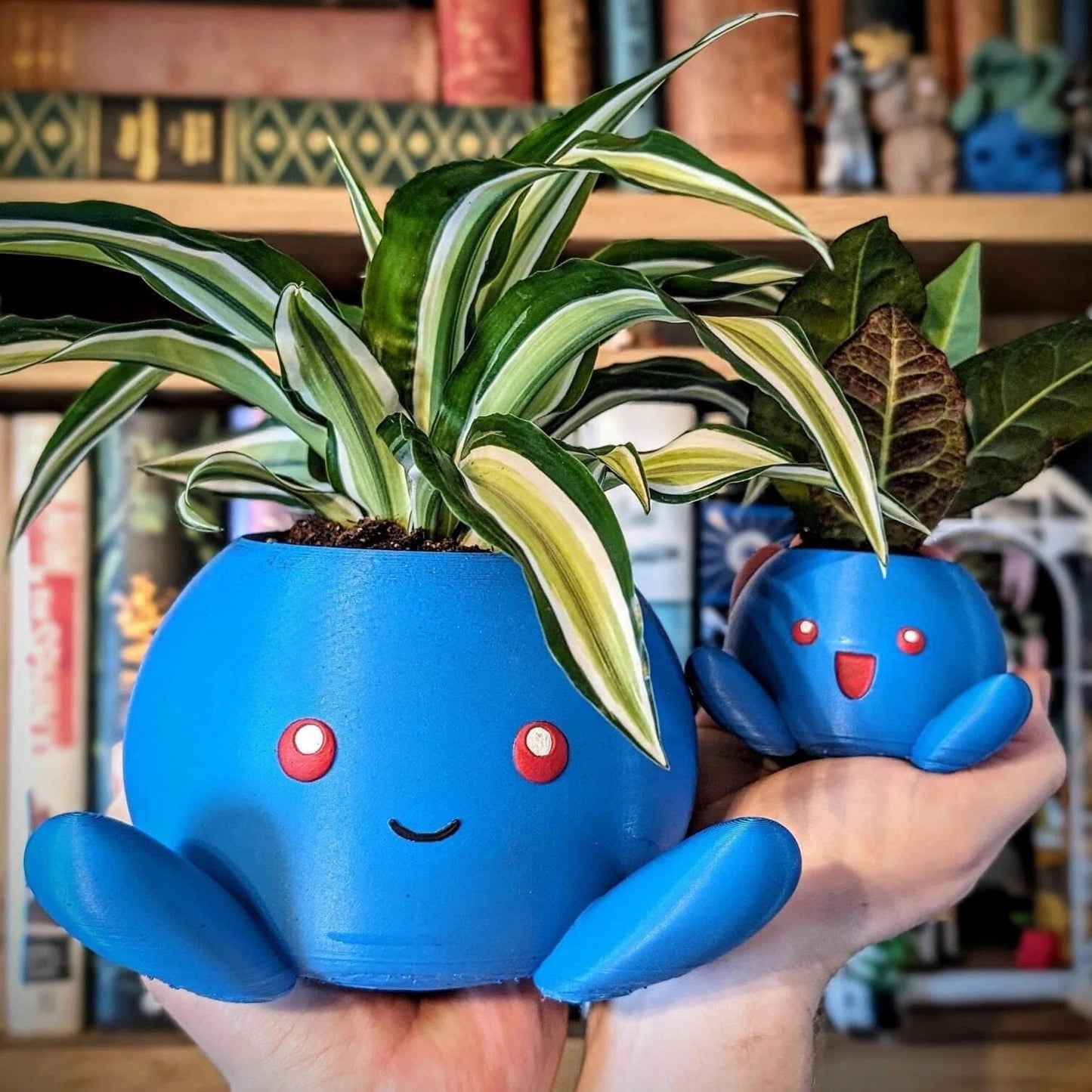 Oddish Pokemon Plant Pot Flower Succulent Vase Planter Cactus Present Gift Cute Nerdy Geek Colour 3D Printed - 2 Designs - S, M, L, XL