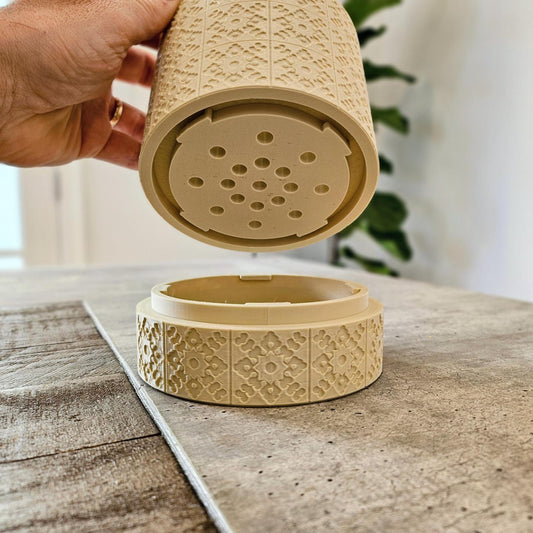 Parrish Planter with Hidden Drip Tray | Modern 3D Printed Plant Pot | Minimal Ribbed Planter | Indoor Plant Pot