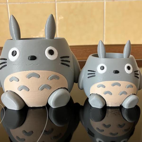 Totoro Plant Pot with Movable Legs - 3D Printed Planter & Pen Holder - Perfect for Home or Desk - Cute Fanart Design, 4 Sizes Available