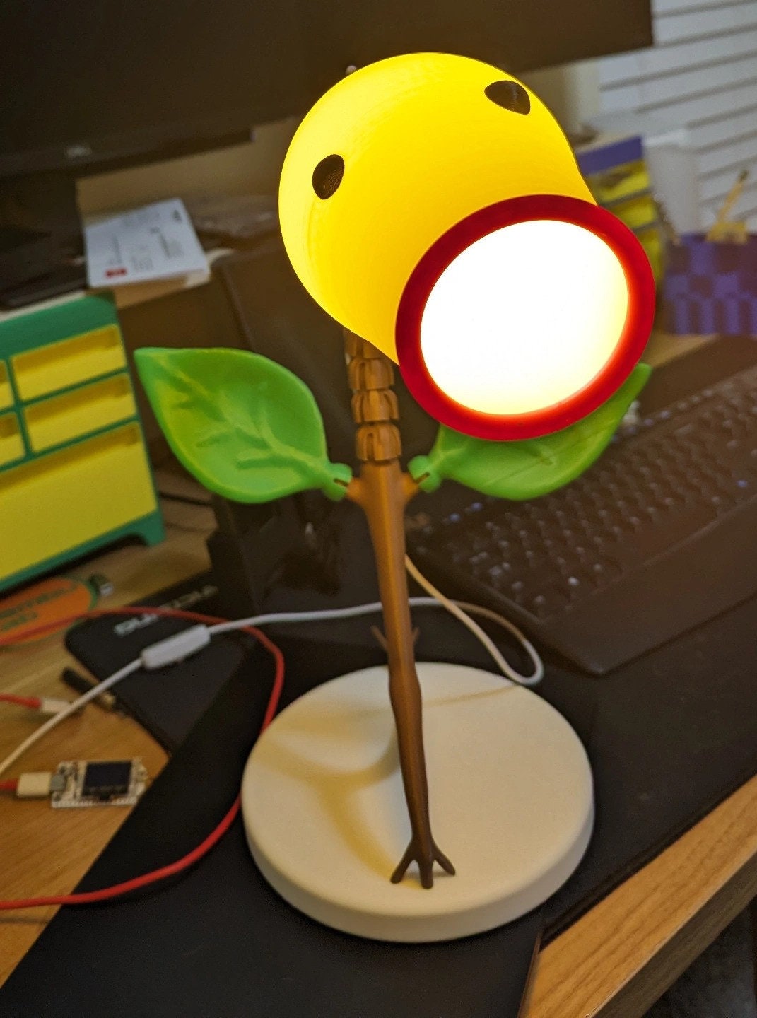 Bellsprout Articulated LED Desk Lamp 3D Printed Pokemon Decor Bedroom Table Light Lighting Lantern