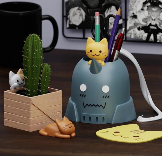 Anime Helmet Cat Plant Pot - Set Flower Succulent Planters Pen Holder Cats Armour Desk Tidy Coaster