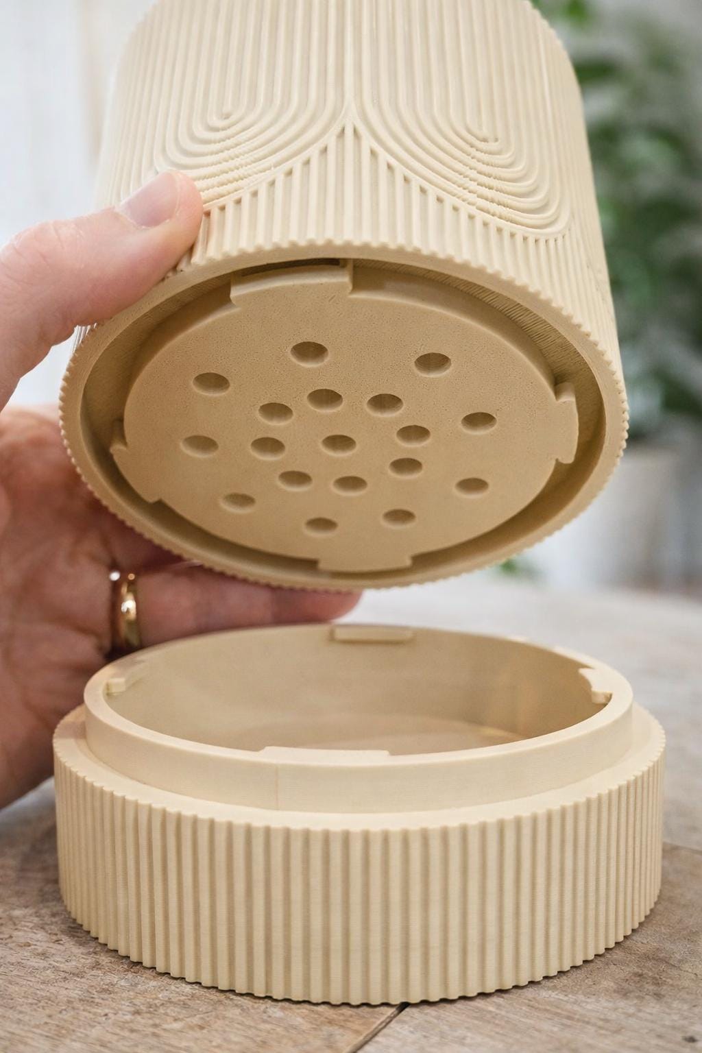 Boho Planter with Hidden Drip Tray, Modern Textured Plant Pot, Indoor Plant Pot for Houseplants, 3D Printed Planter